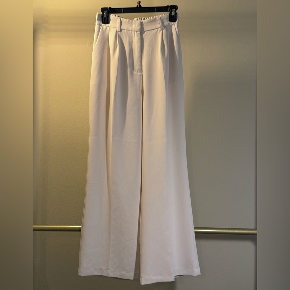 #26 Elegant White Wide-Leg Pants